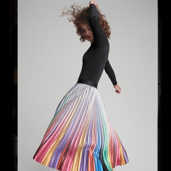 NWT - Leith Deep V-Neck Long Sleeve Bodysuit - Picture 6 of 7